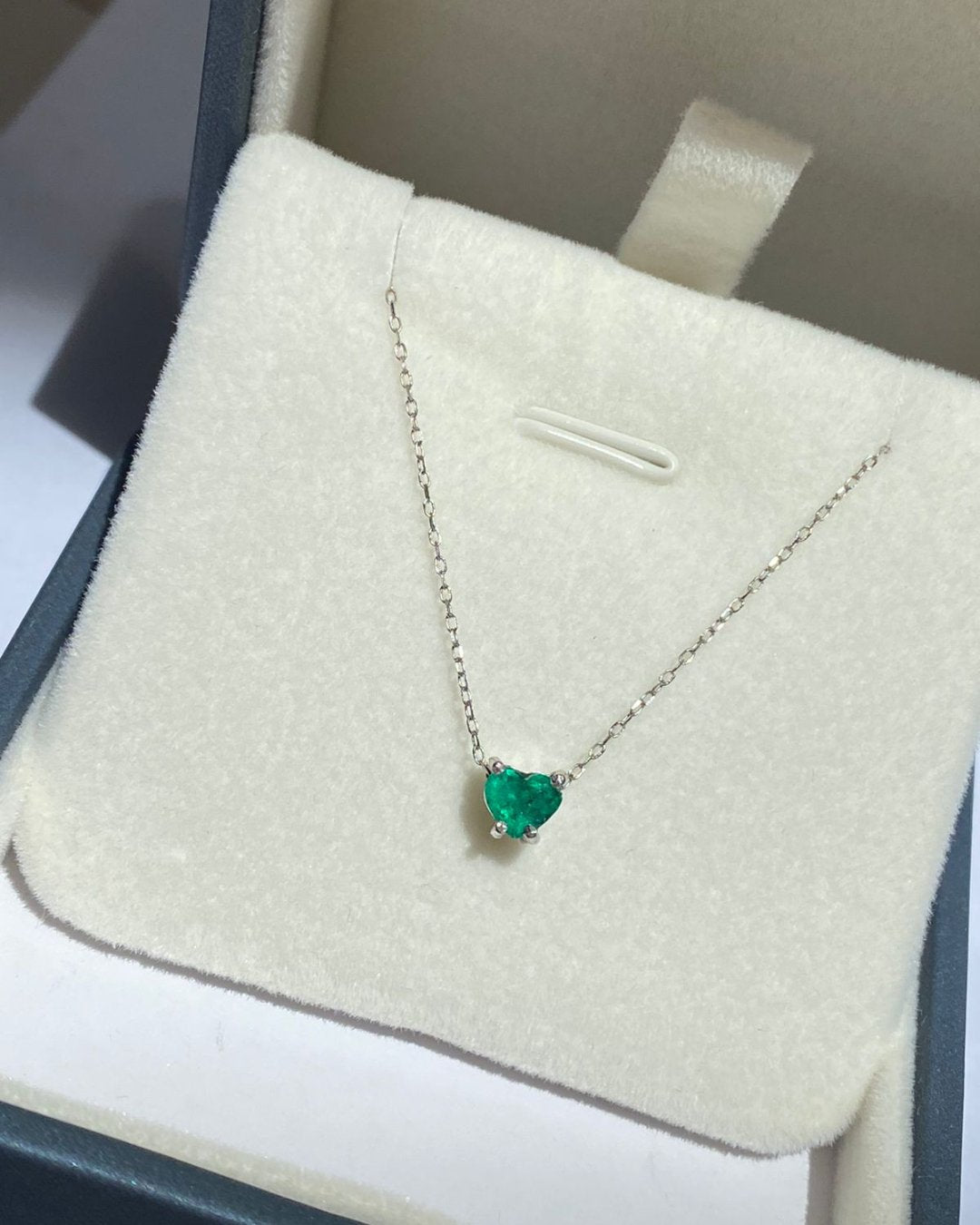 Cadena Love con Gemas - LQ Jewelry Design