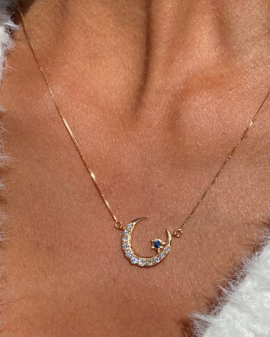 Cadena Moon en Oro 18k con Diamantes y Zafiro - LQ Jewelry Design