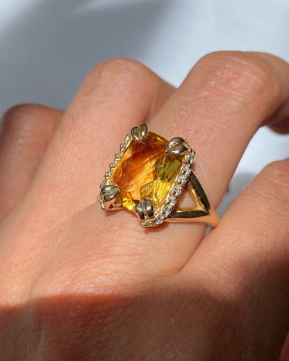 Anillo Sun en Oro Amarillo 18k con Citrino y Diamantes - LQ Jewelry Design
