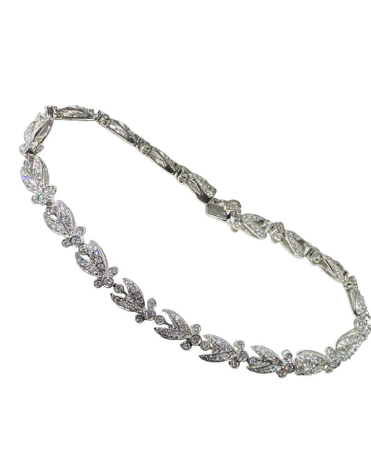 Brazalete Flower en Oro Blanco 18k con Diamantes - LQ Jewelry Design